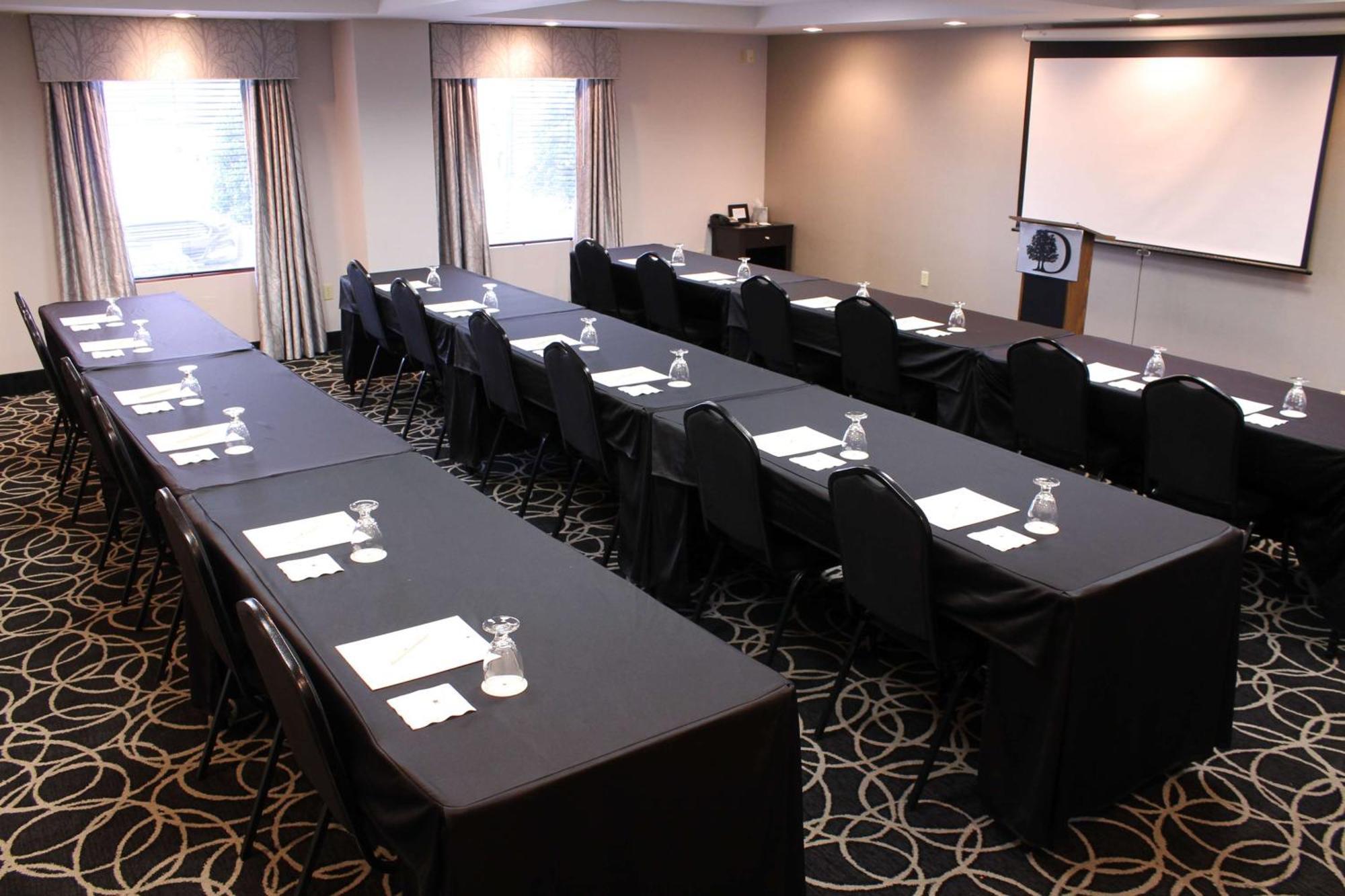 Hotel Doubletree By Hilton Springdale Extérieur photo